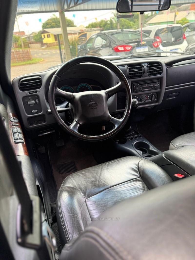 S10 2.4 MPFI EXECUTIVE 4X2 CD 8V FLEX 4P MANUAL - 2009 - MONTENEGRO