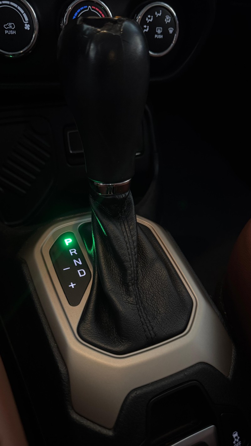 RENEGADE 1.8 16V FLEX SPORT 4P AUTOMÁTICO - 2016 - ESTâNCIA VELHA