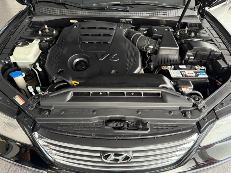 AZERA 3.3 MPFI GLS SEDAN V6 24V GASOLINA 4P AUTOMÁTICO - 2010 - NOVO HAMBURGO