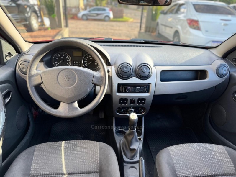 SANDERO 1.0 EXPRESSION 16V FLEX 4P MANUAL - 2010 - MONTENEGRO