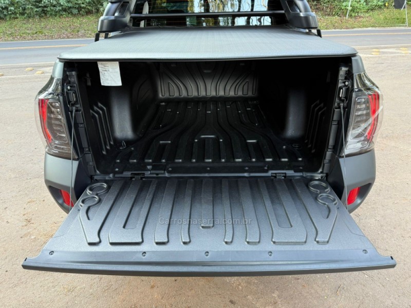 DUSTER OROCH 1.3 TCE OUTSIDER 4P FLEX AUTOMÁTICA - 2025 - DOIS IRMãOS