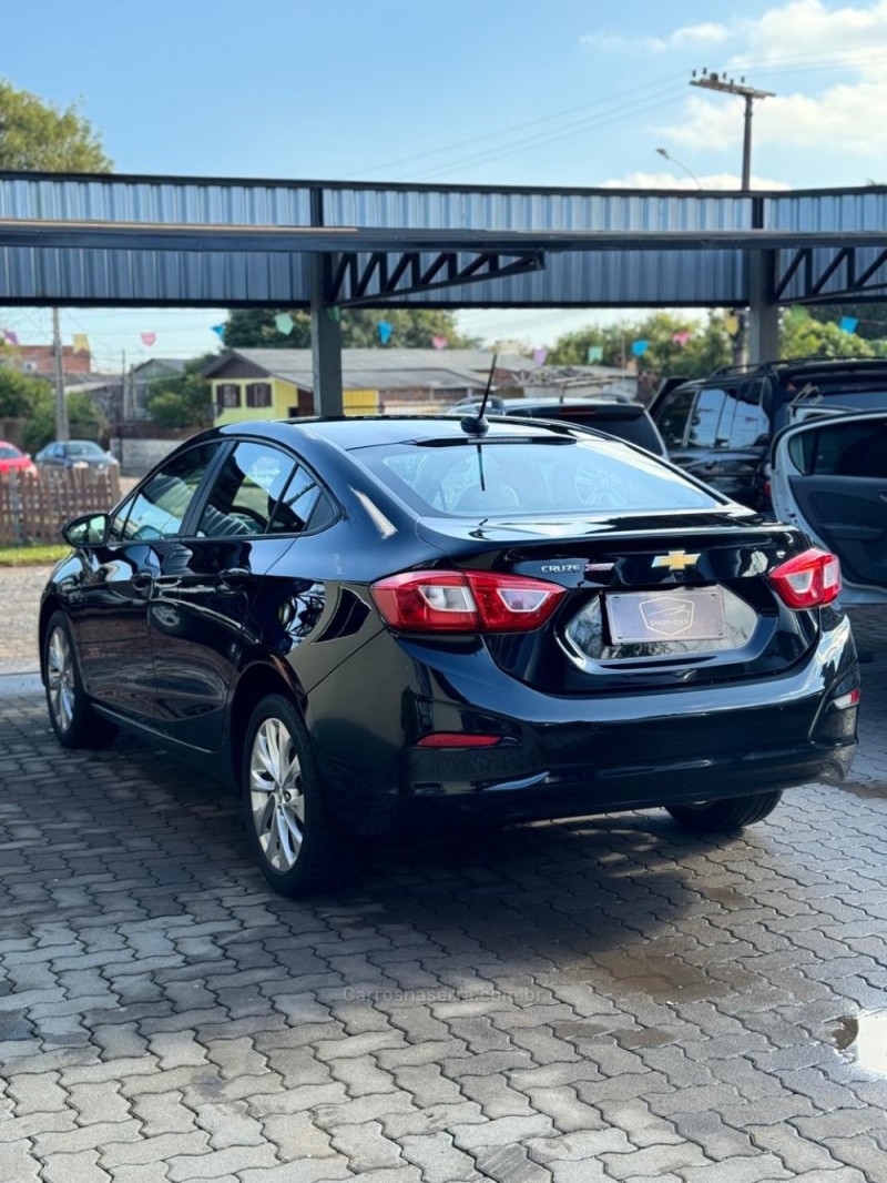CRUZE 1.4 TURBO LT 16V FLEX 4P AUTOMÁTICO - 2017 - MONTENEGRO