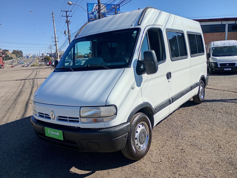 MASTER 2.5 DCI MINIBUS L2H2 16 LUGARES 16V DIESEL 3P MANUAL - 2009 - FARROUPILHA