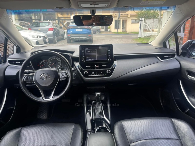 COROLLA 2.0 XEI 16V FLEX 4P AUTOMÁTICO - 2022 - GARIBALDI