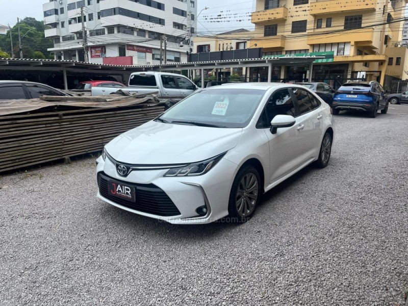 COROLLA 2.0 XEI 16V FLEX 4P AUTOMÁTICO - 2022 - GARIBALDI