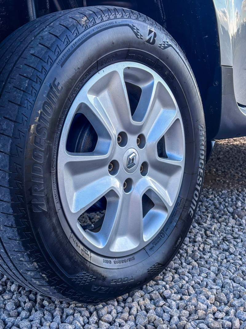 DUSTER 1.6 AUTHENT 16V FLEX 4P AUTOMÁTICO - 2019 - GARIBALDI