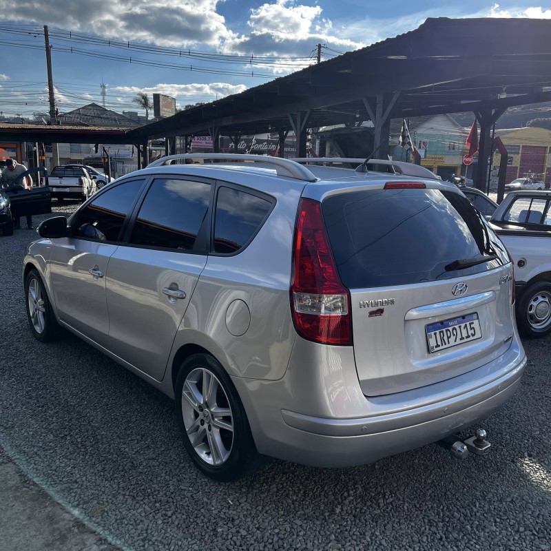 I30 CW 2.0 MPFI 16V GASOLINA 4P MANUAL - 2011 - CAXIAS DO SUL
