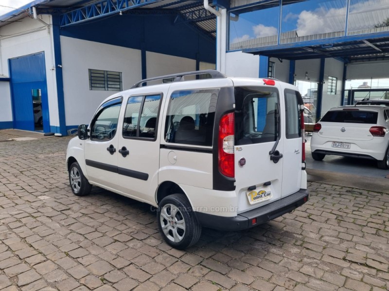 DOBLÓ 1.8 MPI ESSENCE 16V FLEX 7P MANUAL - 2016 - VACARIA