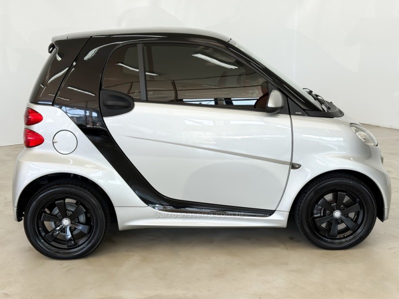 FORTWO 1.0 PASSION COUPÉ 3 CILINDROS 12V GASOLINA 2P AUTOMÁTICO - 2013 - CAXIAS DO SUL
