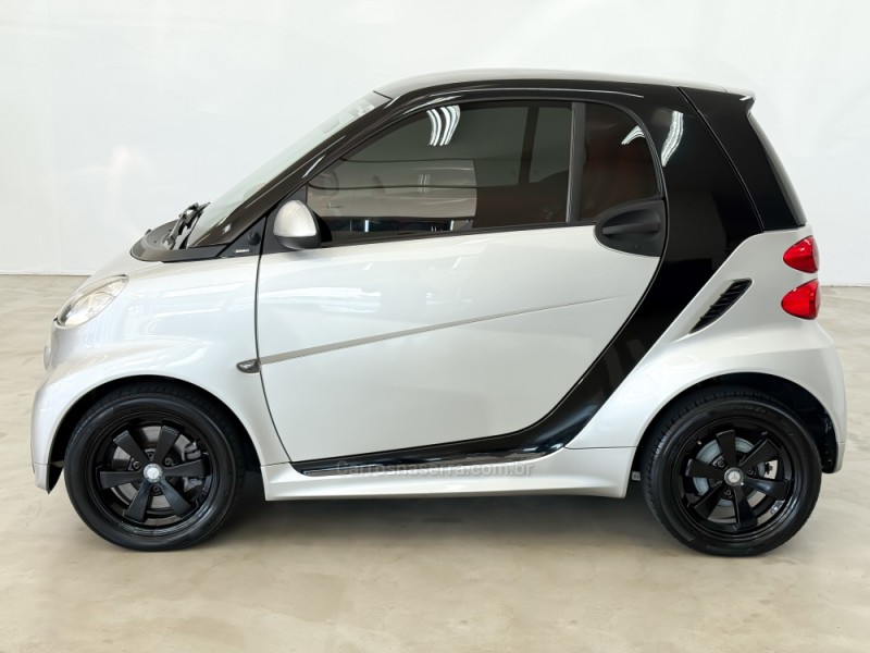 FORTWO 1.0 PASSION COUPÉ 3 CILINDROS 12V GASOLINA 2P AUTOMÁTICO - 2013 - CAXIAS DO SUL