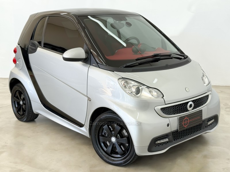 FORTWO 1.0 PASSION COUPÉ 3 CILINDROS 12V GASOLINA 2P AUTOMÁTICO - 2013 - CAXIAS DO SUL