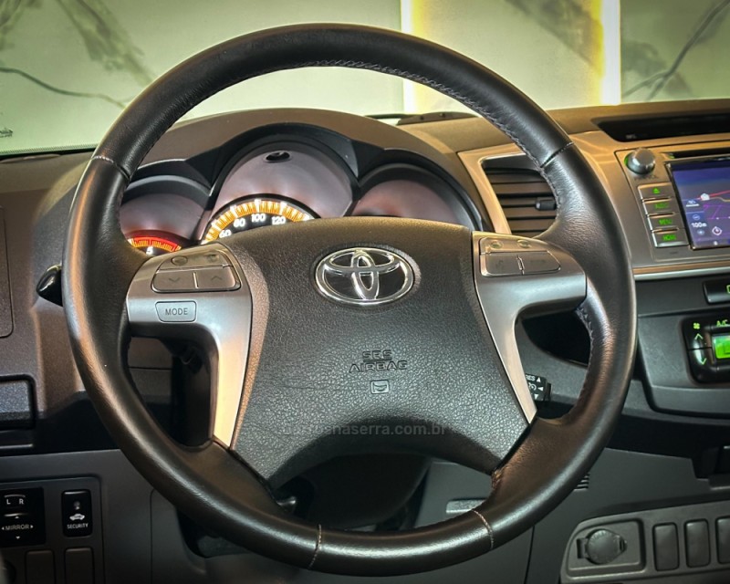 HILUX 3.0 SRV 4X4 CD 16V TURBO INTERCOOLER DIESEL 4P AUTOMÁTICO - 2014 - GARIBALDI