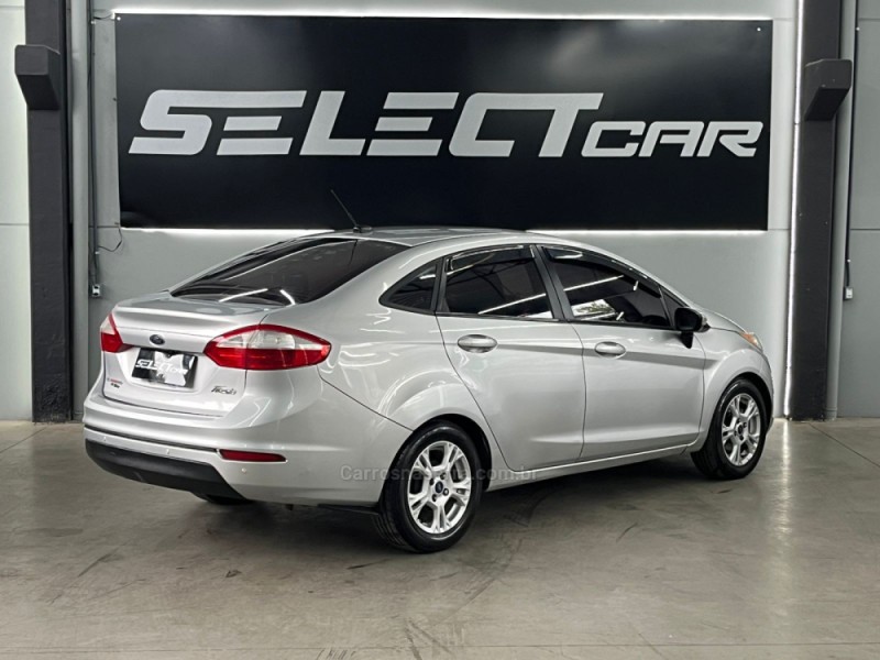FIESTA 1.6 SE SEDAN 16V FLEX 4P AUTOMÁTICO - 2014 - NOVO HAMBURGO