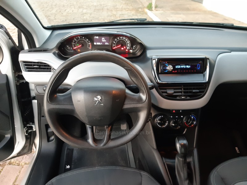 208 1.5 ACTIVE 8V FLEX 4P MANUAL - 2014 - BENTO GONçALVES