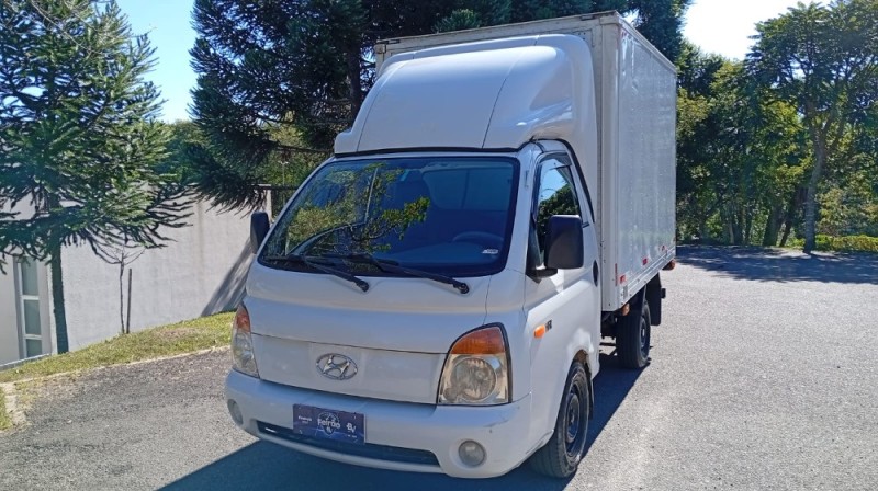 HR 2.5 LONGO BAÚ 4X2 16V 130CV TURBO INTERCOOLER DIESEL 2P MANUAL - 2010 - FARROUPILHA
