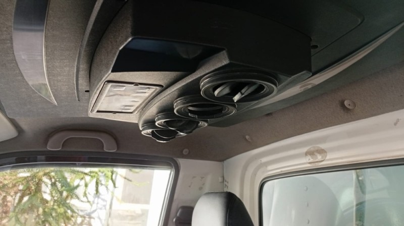HR 2.5 LONGO BAÚ 4X2 16V 130CV TURBO INTERCOOLER DIESEL 2P MANUAL - 2010 - FARROUPILHA