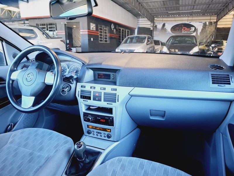 VECTRA 2.0 MPFI ELEGANCE 8V FLEX 4P MANUAL - 2006 - CAXIAS DO SUL
