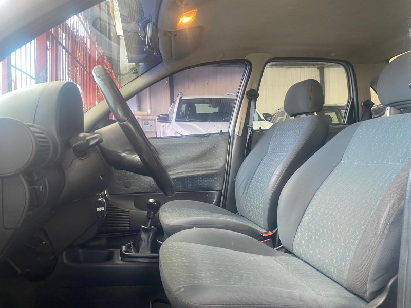 CORSA 1.0 MPFI 8V GASOLINA 4P MANUAL - 2001 - CAXIAS DO SUL
