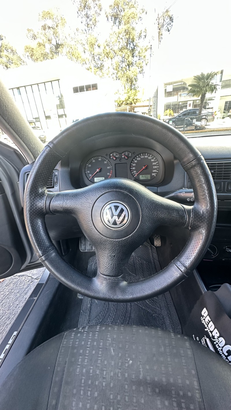 GOLF 1.6 MI BLACK & SILVER 8V GASOLINA 4P MANUAL - 2002 - CAXIAS DO SUL