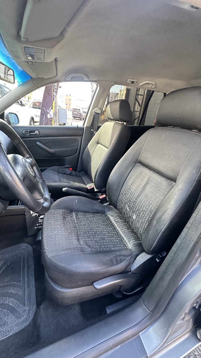 GOLF 1.6 MI BLACK & SILVER 8V GASOLINA 4P MANUAL - 2002 - CAXIAS DO SUL