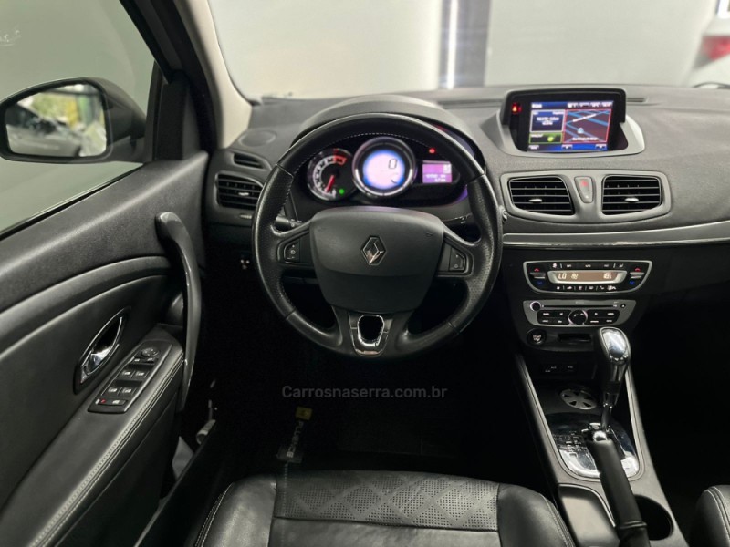 FLUENCE 2.0 DYNAMIQUE PLUS 16V FLEX 4P AUTOMÁTICO - 2015 - NOVO HAMBURGO