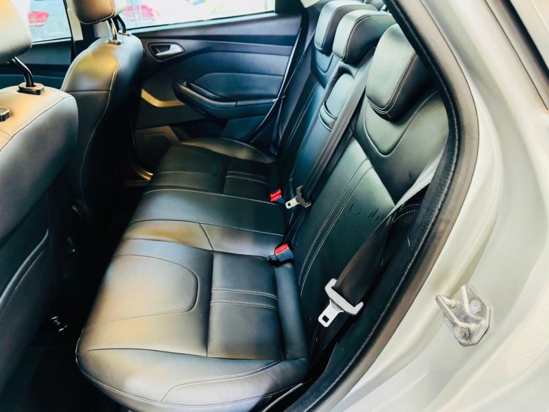 FOCUS 2.0 TITANIUM PLUS FASTBACK 16V FLEX 4P AUTOMÁTICO - 2014 - CAXIAS DO SUL