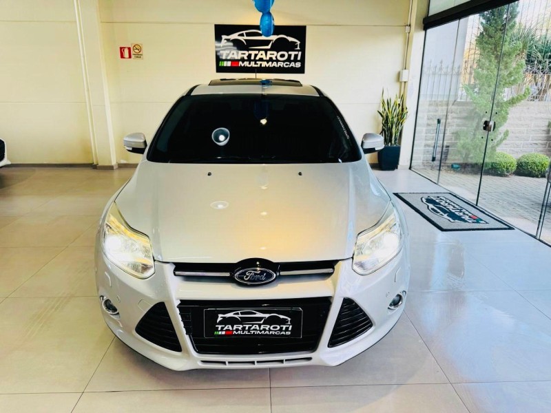 FOCUS 2.0 TITANIUM PLUS FASTBACK 16V FLEX 4P AUTOMÁTICO - 2014 - CAXIAS DO SUL