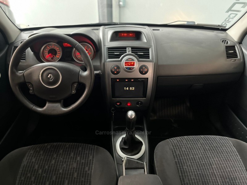 MÉGANE 1.6 DYNAMIQUE GRAND TOUR 16V FLEX 4P MANUAL - 2012 - NOVO HAMBURGO