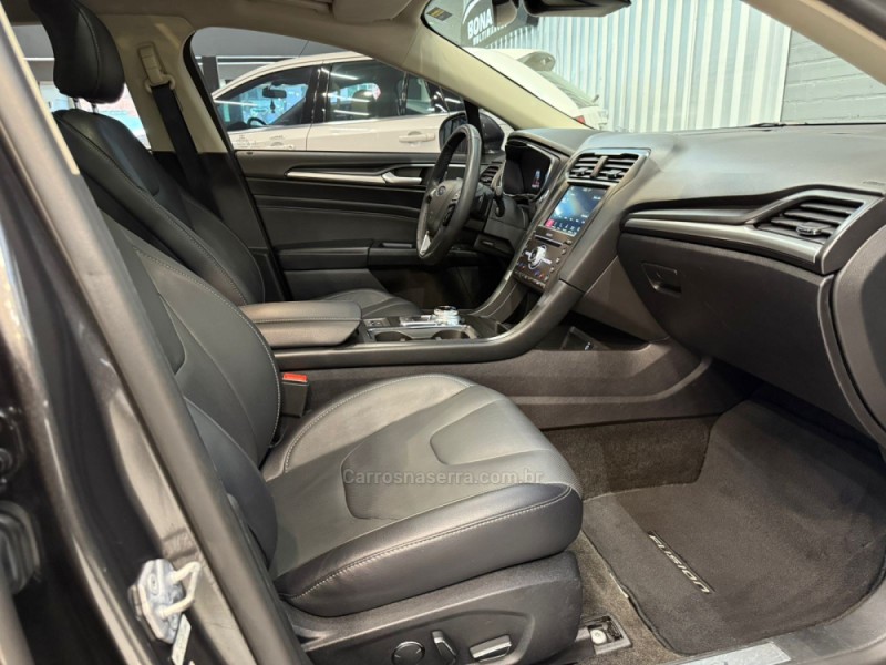 FUSION 2.0 TITANIUM GTDI ECOBOOST AWD AUTOMÁTICO - 2018 - CAXIAS DO SUL
