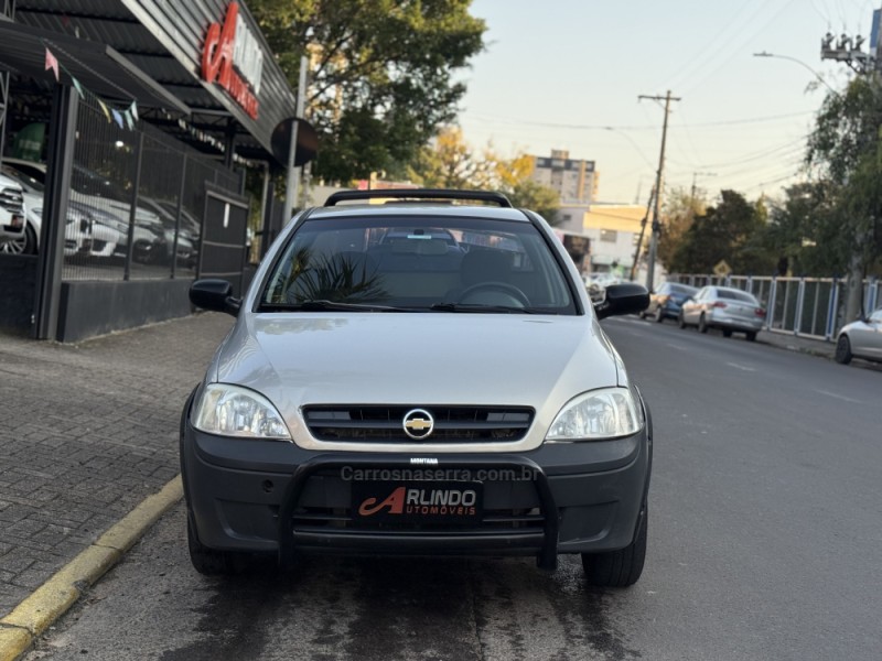 MONTANA 1.8 MPFI CONQUEST CS 8V FLEX 2P MANUAL - 2004 - PAROBé