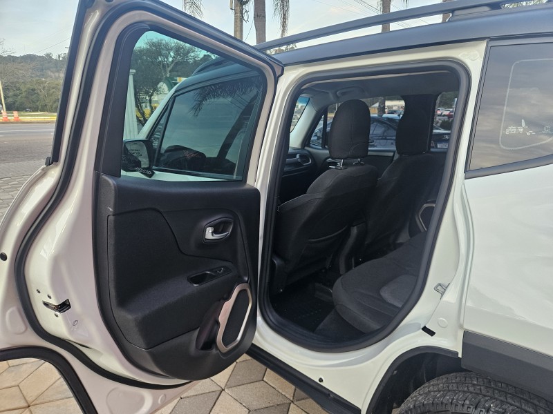 RENEGADE 2.0 16V TURBO DIESEL SPORT 4P 4X4 AUTOMÁTICO - 2016 - BOM PRINCíPIO