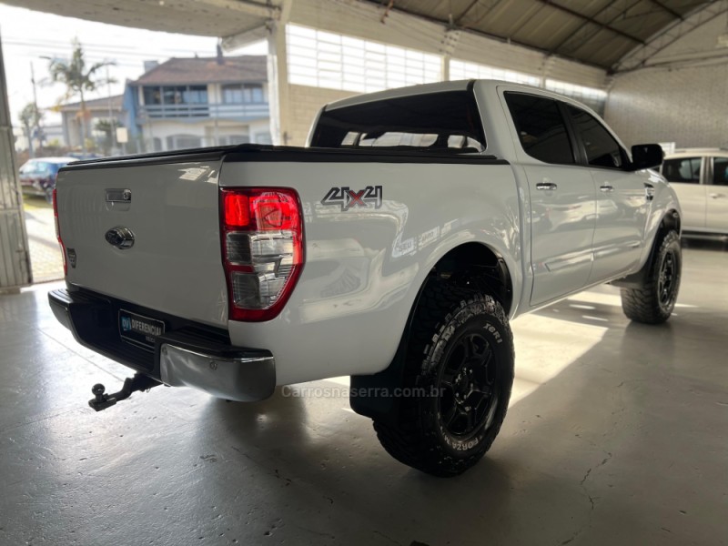 RANGER 3.2 XLT 4X4 CD 20V DIESEL 4P AUTOMÁTICO - 2017 - CAXIAS DO SUL