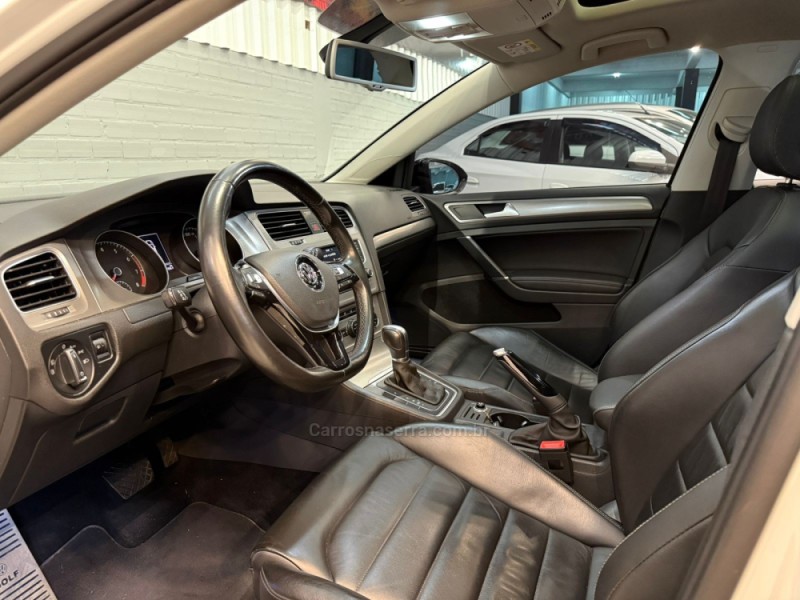 GOLF 1.6 MSI COMFORTLINE 16V TOTAL FLEX 4P TIPTRONIC - 2016 - CAXIAS DO SUL