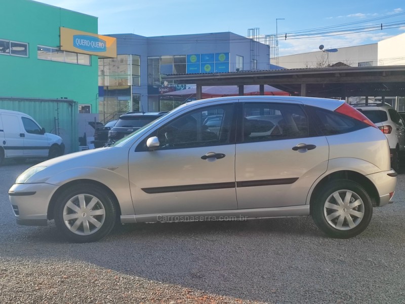 FOCUS 1.6 GL 8V FLEX 4P MANUAL - 2004 - FARROUPILHA