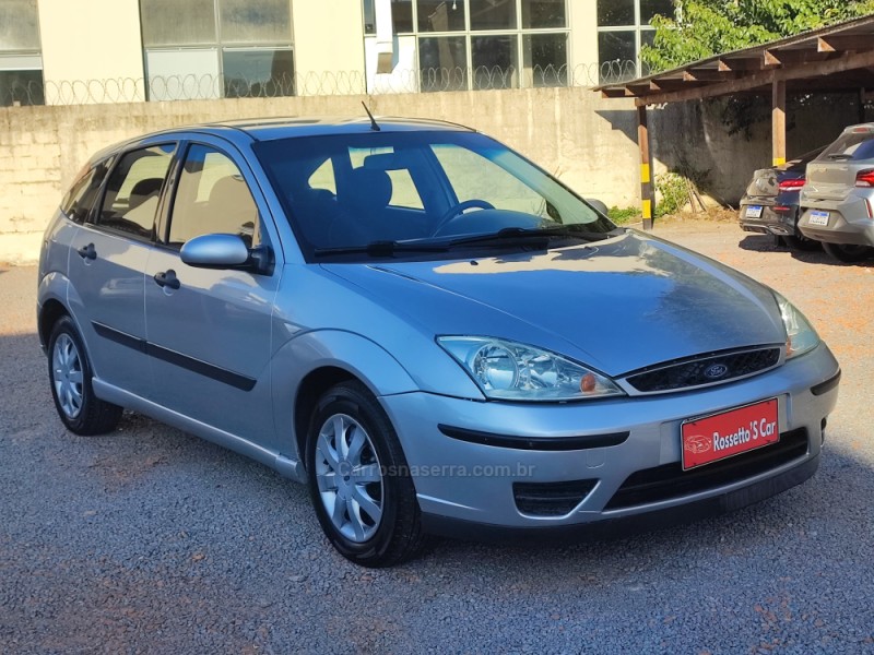 FOCUS 1.6 GL 8V FLEX 4P MANUAL - 2004 - FARROUPILHA