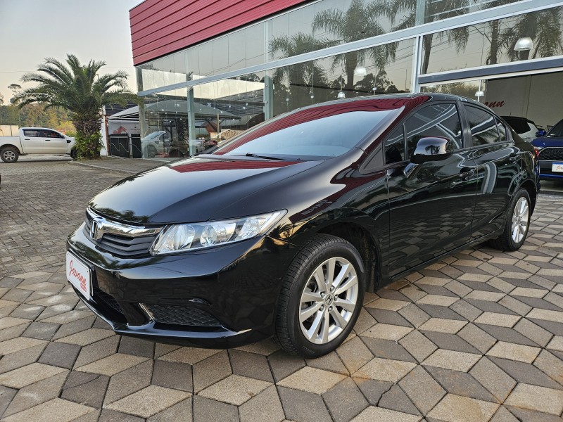 CIVIC 1.8 LXS 16V FLEX 4P AUTOMÁTICO - 2014 - BOM PRINCíPIO