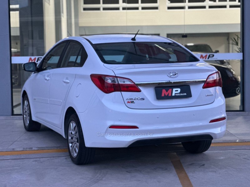 HB20S 1.6 COMFORT STYLE 16V FLEX 4P AUTOMÁTICO - 2017 - TUPANDI