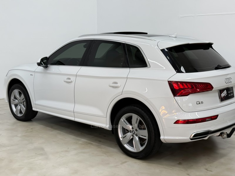 Q5 2.0 TFSI S-LINE S TRONIC 16V GASOLINA 4P AUTOMÁTICO - 2020 - CAXIAS DO SUL