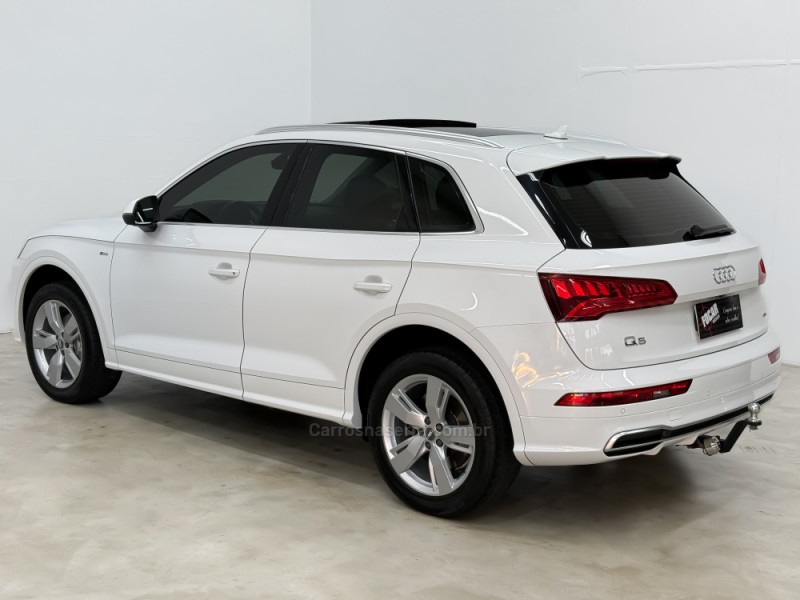 Q5 2.0 TFSI S-LINE S TRONIC 16V GASOLINA 4P AUTOMÁTICO - 2020 - CAXIAS DO SUL