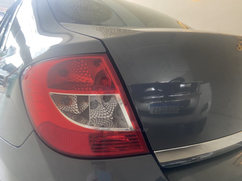 SYMBOL 1.6 PRIVILÈGE 16V FLEX 4P MANUAL - 2013 - CANELA