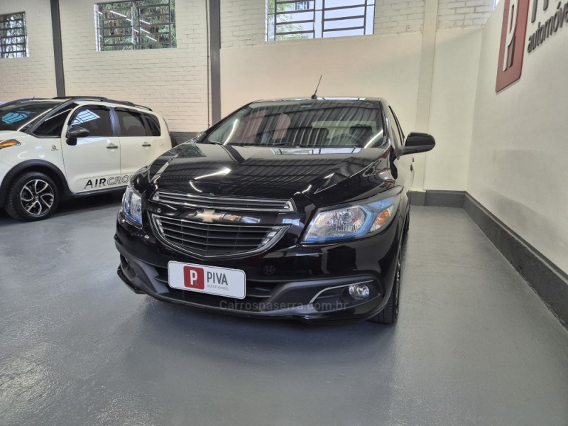 ONIX 1.4 MPFI LTZ 8V FLEX 4P MANUAL - 2016 - GARIBALDI