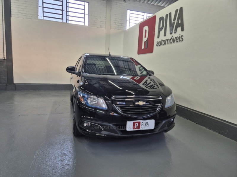 ONIX 1.4 MPFI LTZ 8V FLEX 4P MANUAL - 2016 - GARIBALDI