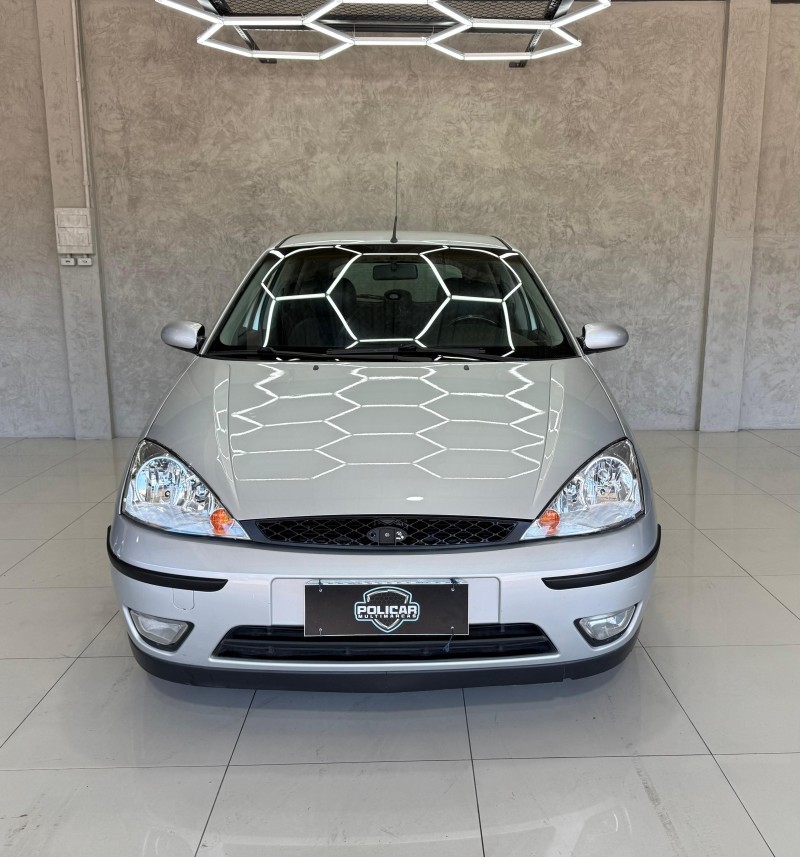 FOCUS 1.6 SE 16V FLEX 4P MANUAL - 2005 - CAXIAS DO SUL