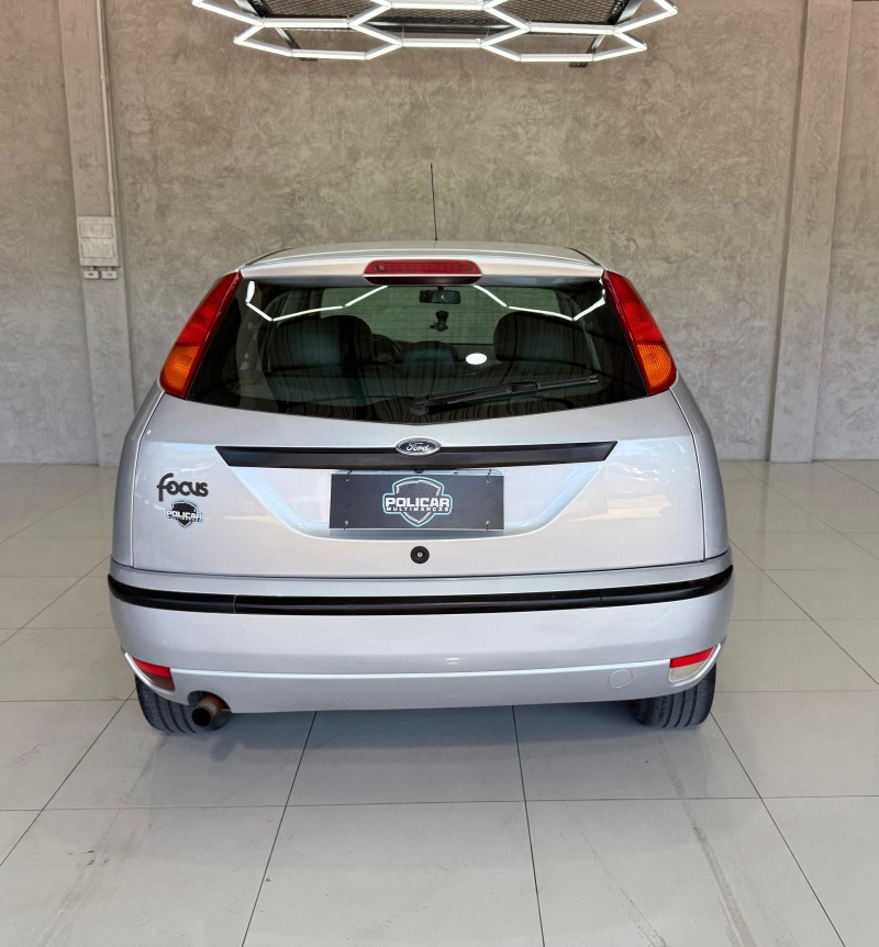 FOCUS 1.6 SE 16V FLEX 4P MANUAL - 2005 - CAXIAS DO SUL