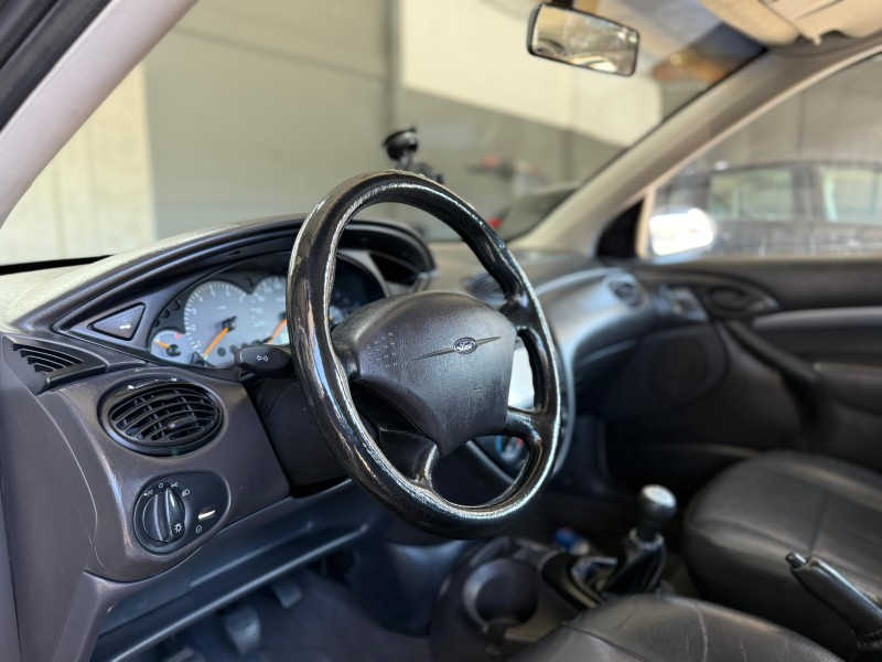 FOCUS 1.6 SE 16V FLEX 4P MANUAL - 2005 - CAXIAS DO SUL
