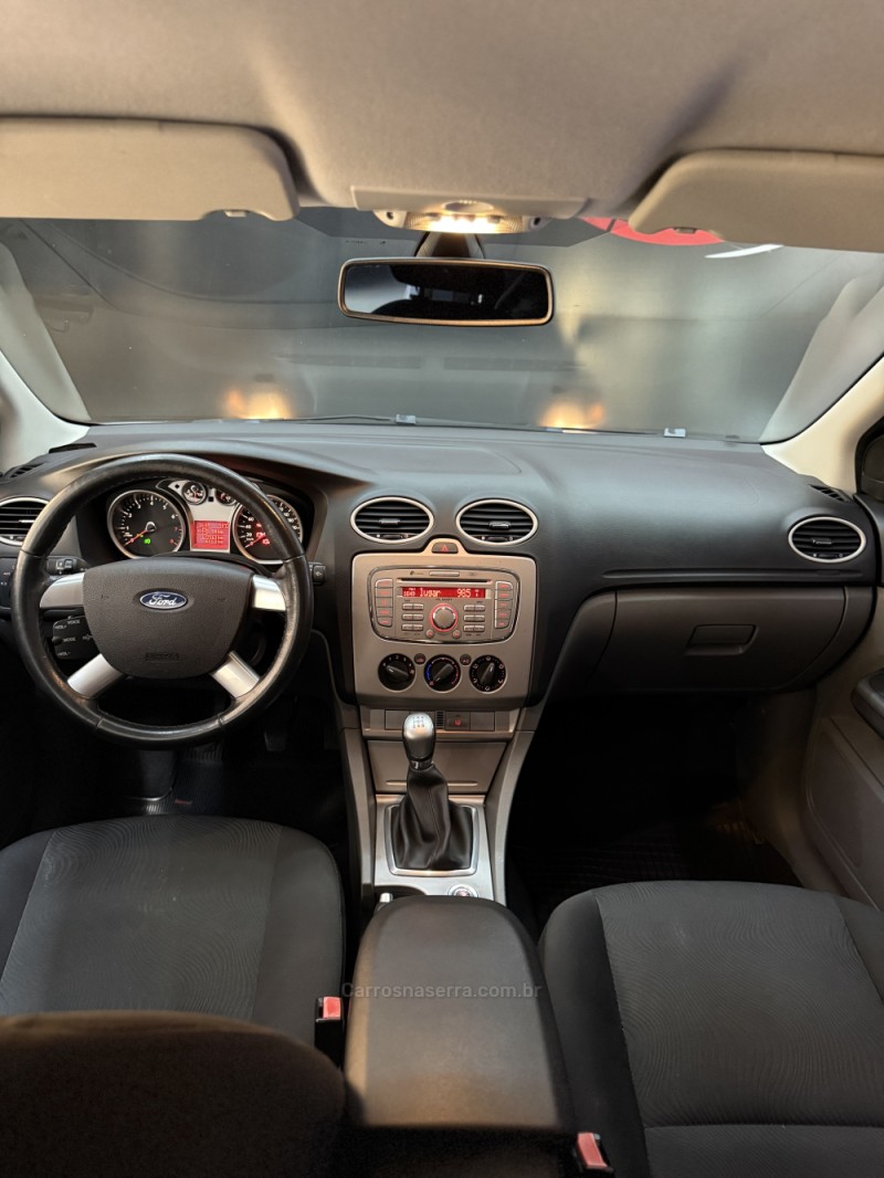 FOCUS 2.0 GLX 16V FLEX 4P MANUAL - 2013 - FARROUPILHA