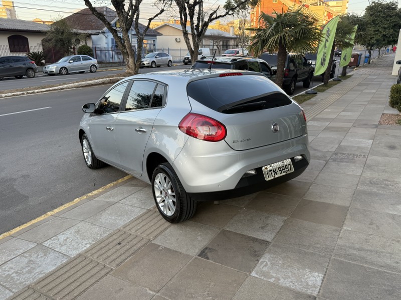 BRAVO 1.8 ESSENCE 16V FLEX 4P MANUAL - 2013 - FARROUPILHA