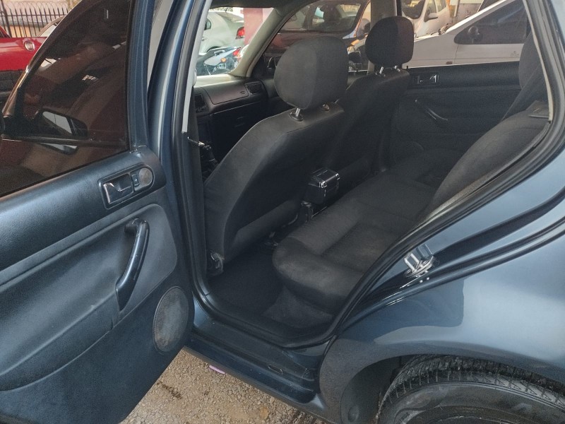 GOLF 1.6 SR GASOLINA 4P MANUAL - 2001 - CAXIAS DO SUL
