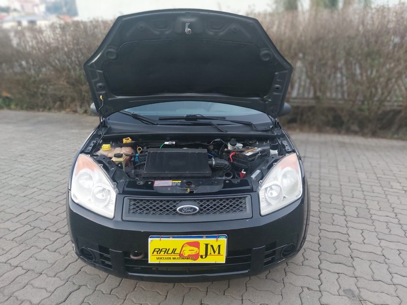 FIESTA 1.0 MPI CLASS 8V FLEX 4P MANUAL - 2009 - CAXIAS DO SUL