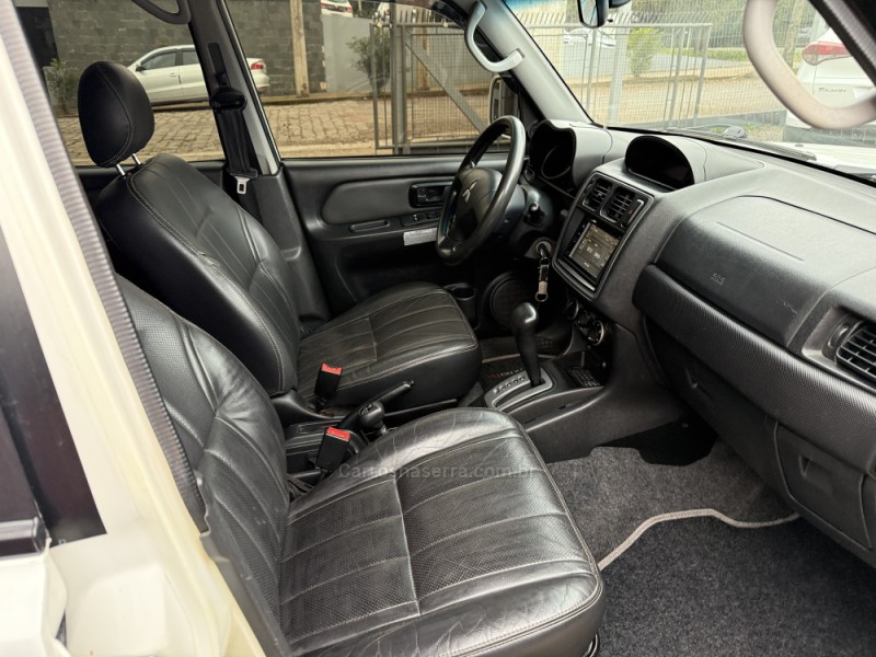 PAJERO TR4 2.0 4X4 16V 131CV GASOLINA 4P AUTOMÁTICO - 2015 - ARROIO DO MEIO